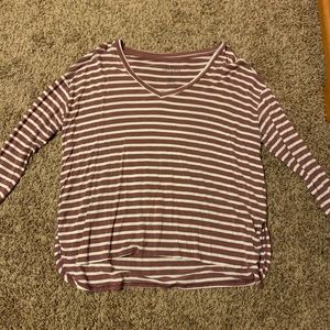 Blush and white stripped american eagle shirt